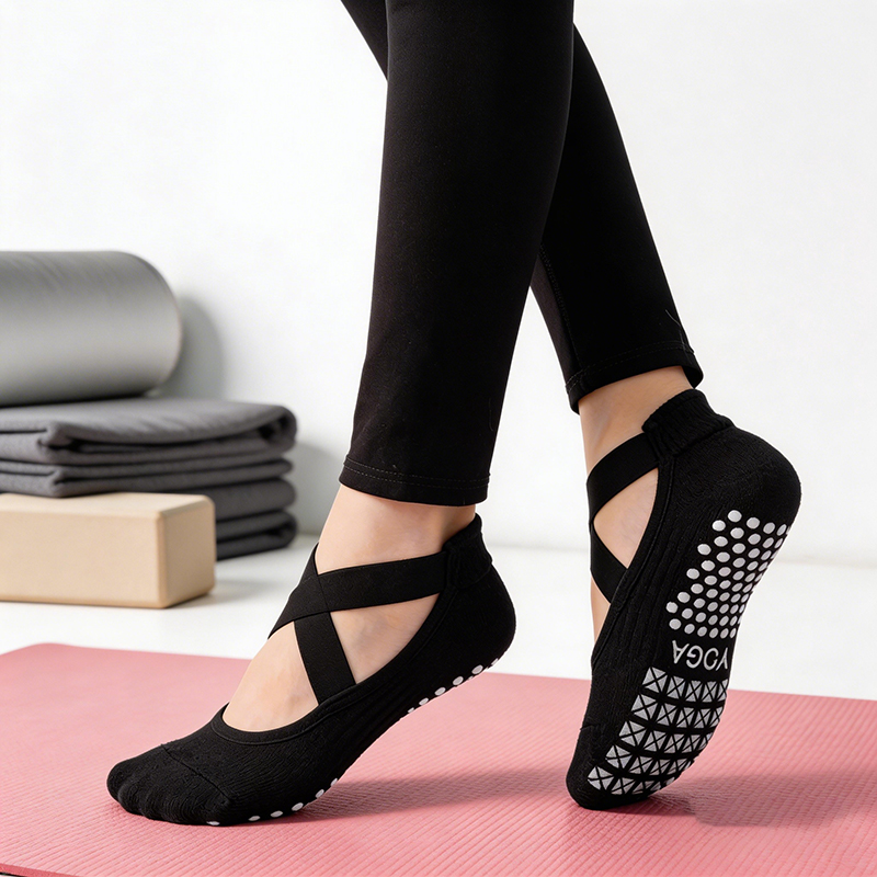 Pilates With Yoga - Women Non-Slip Yoga Socks Silicone Indoor